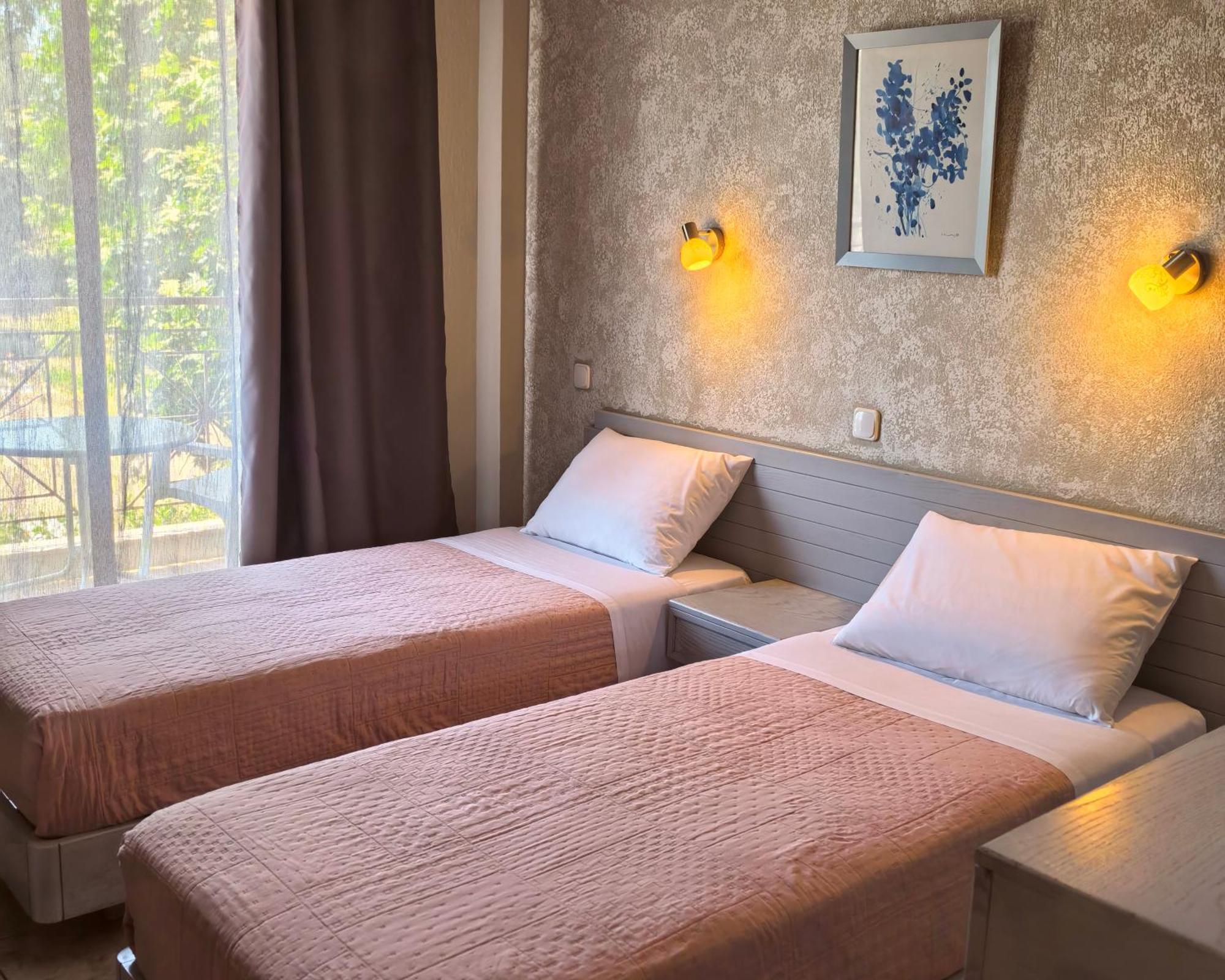 Park Hotel بوليكاسترون المظهر الخارجي الصورة